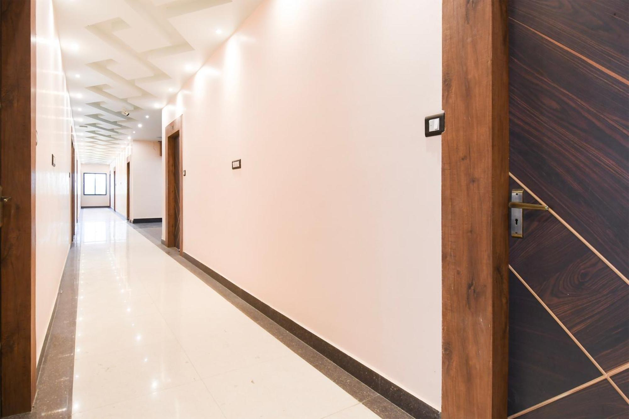 Hotel O Nilmadhab International 塔拉皮斯 外观 照片